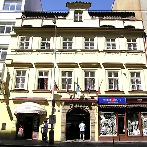 U Dvou Zlatych Klicu Hotel Prague
